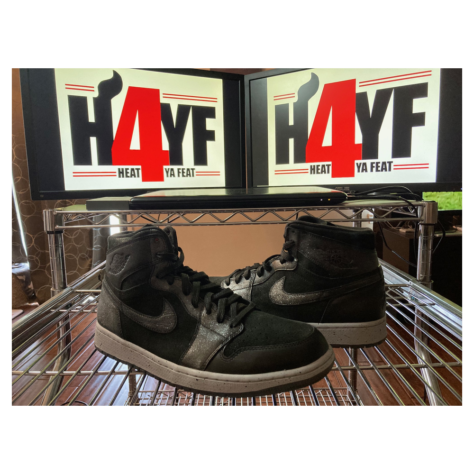 Air Jordan 1 "NYC" — Black/Gym Red-Wolf Grey (715060-002)