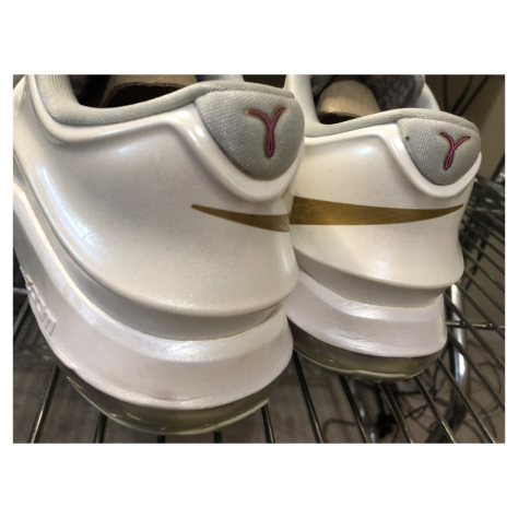 Nike KD 7 PRM “Aunt Pearl” — White/Metallic Gold-Pink Pow-Pure Platinum (706858-176)