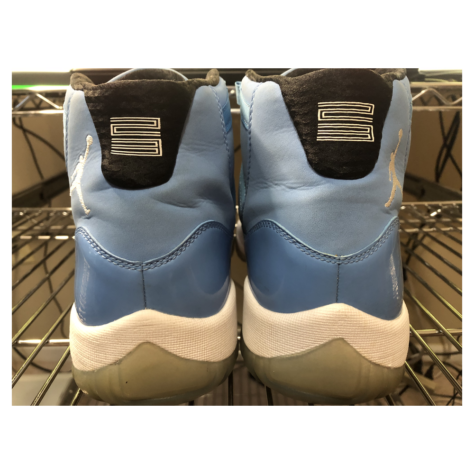 Air Jordan 11 “Pantone” — (689479-405)