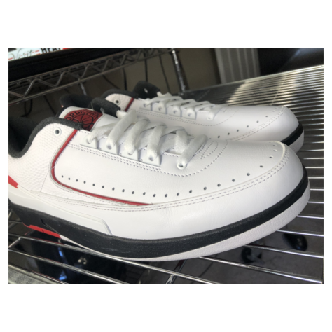 Air Jordan 2 Low OG “Chicago” — White/Varsity Red-Black (832819-101)