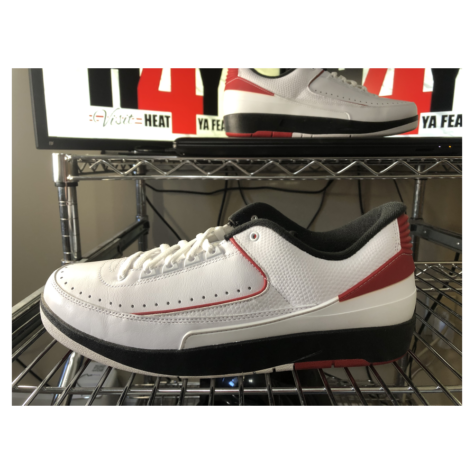 Air Jordan 2 Low OG “Chicago” — White/Varsity Red-Black (832819-101)