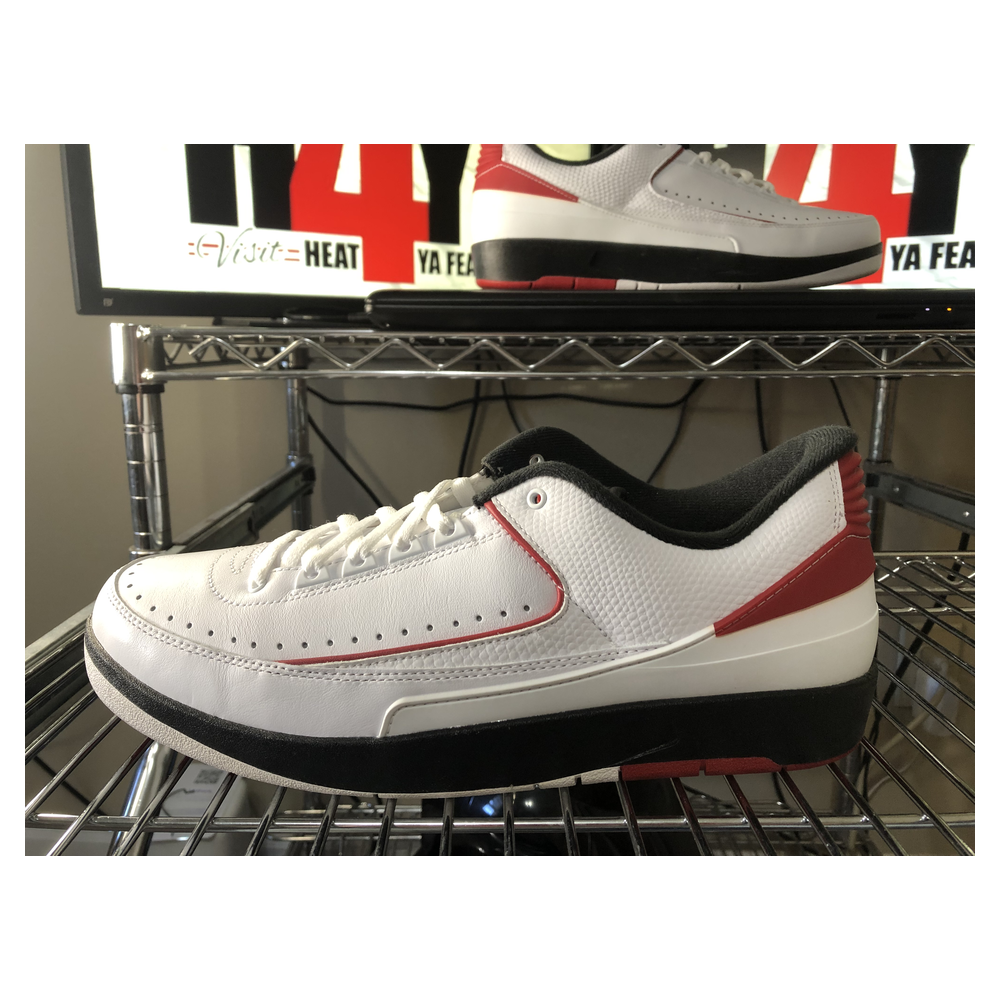 Air Jordan 2 Low OG “Chicago” — White/Varsity Red-Black (832819-101)
